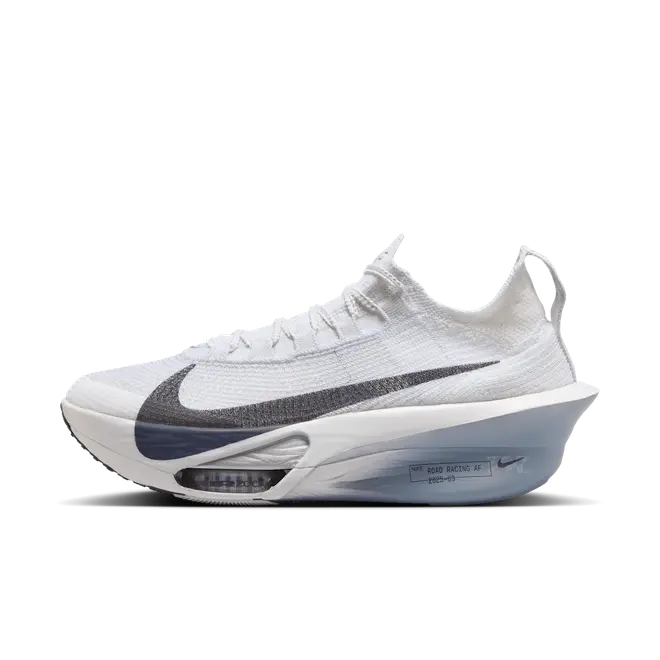 Race shoe
